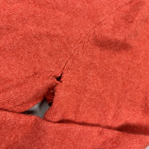 J.Crew Sweater Mens Small Orange Italian Cashmere V Neck Pullover Style S5984 - Picture 10 of 10